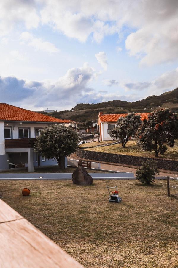 Hotel Comodoro Isla Isla Corvo Exterior foto