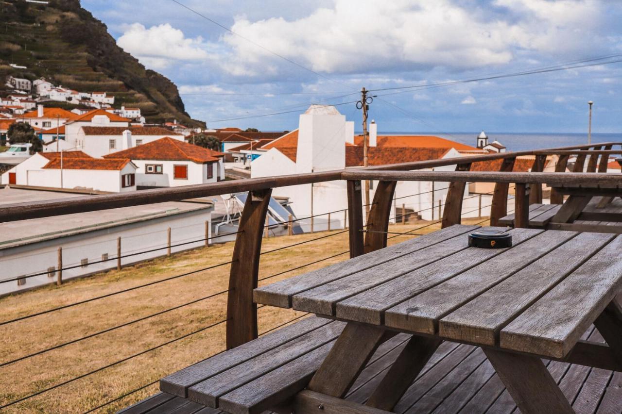 Hotel Comodoro Isla Isla Corvo Exterior foto